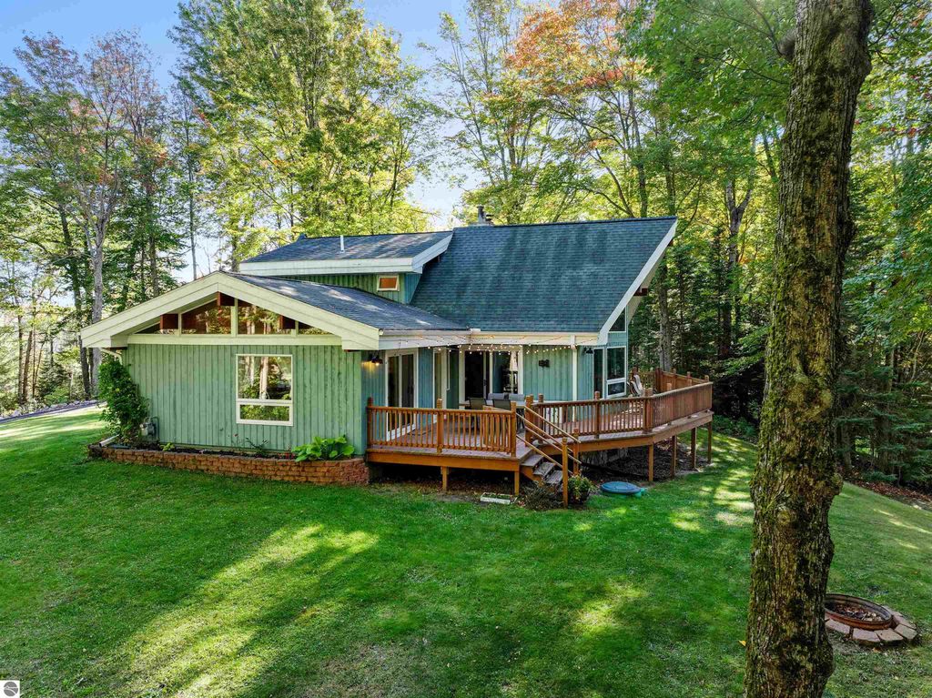 Photo of 111 Birchwood Lane, Cadillac, MI 49601 (MLS # 1939449)