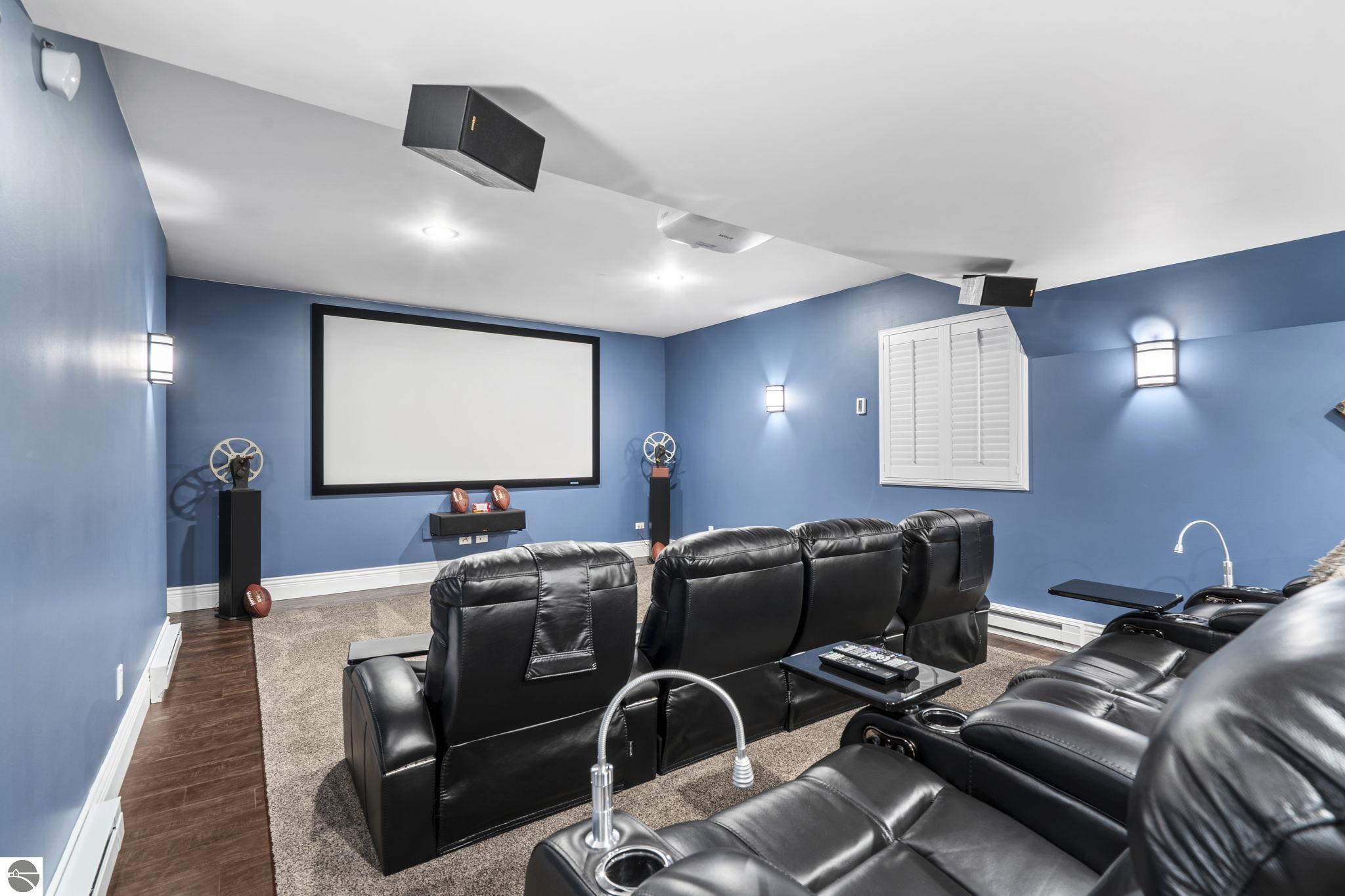 Leland, Michigan 49654, United States, 4 Bedrooms Bedrooms, ,4 BathroomsBathrooms,Residential,Active,160037