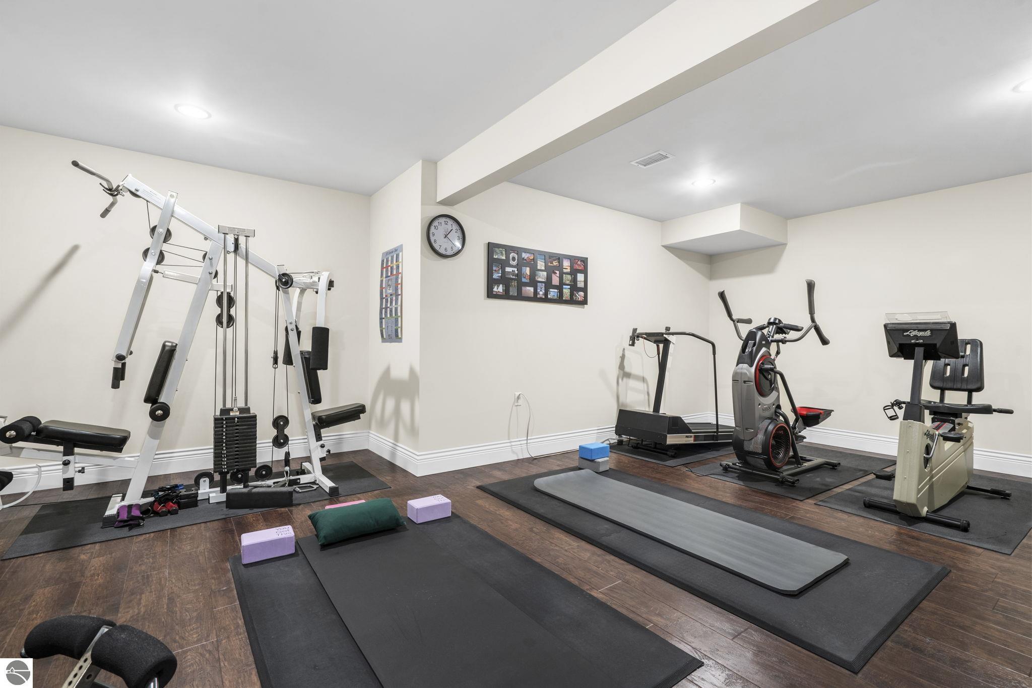 Leland, Michigan 49654, United States, 4 Bedrooms Bedrooms, ,4 BathroomsBathrooms,Residential,Active,160037