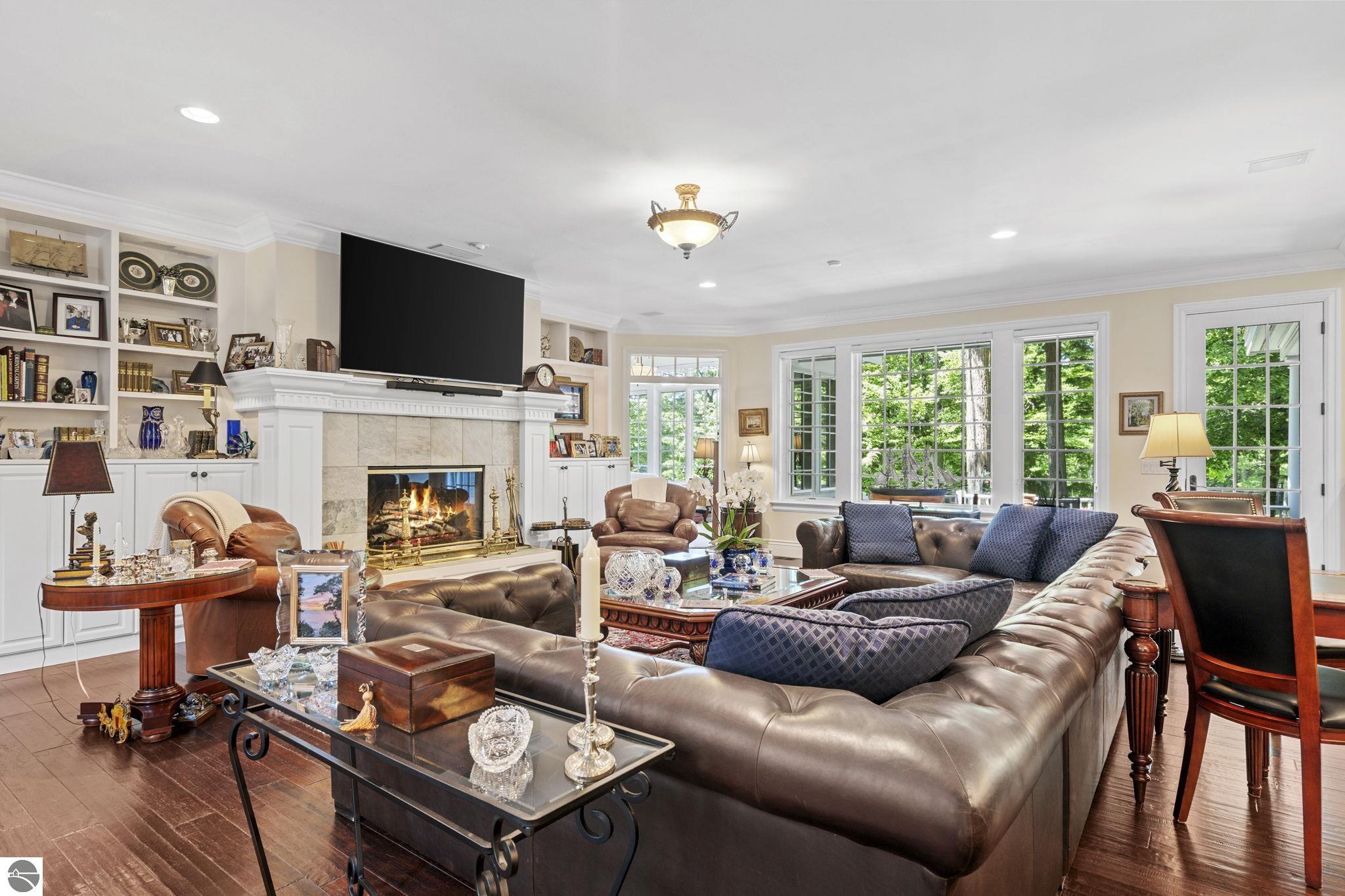 Leland, Michigan 49654, United States, 4 Bedrooms Bedrooms, ,4 BathroomsBathrooms,Residential,Active,160037