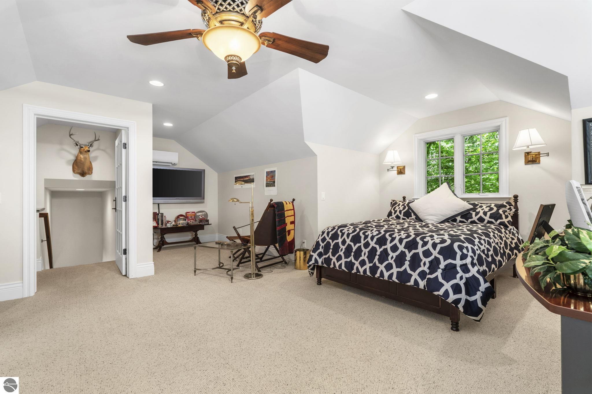 Leland, Michigan 49654, United States, 4 Bedrooms Bedrooms, ,4 BathroomsBathrooms,Residential,Active,160037