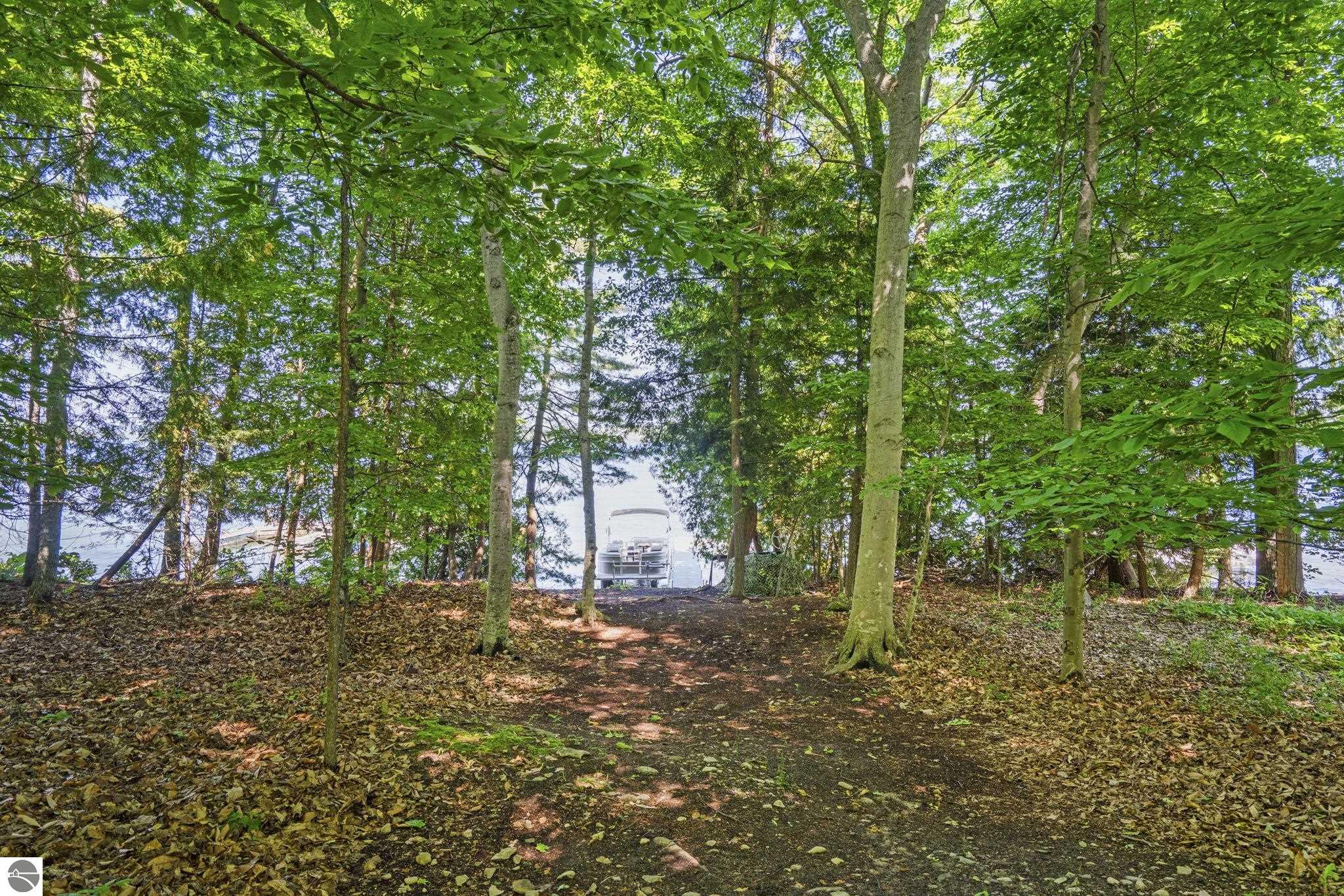 Leland, Michigan 49654, United States, 4 Bedrooms Bedrooms, ,4 BathroomsBathrooms,Residential,Active,160037