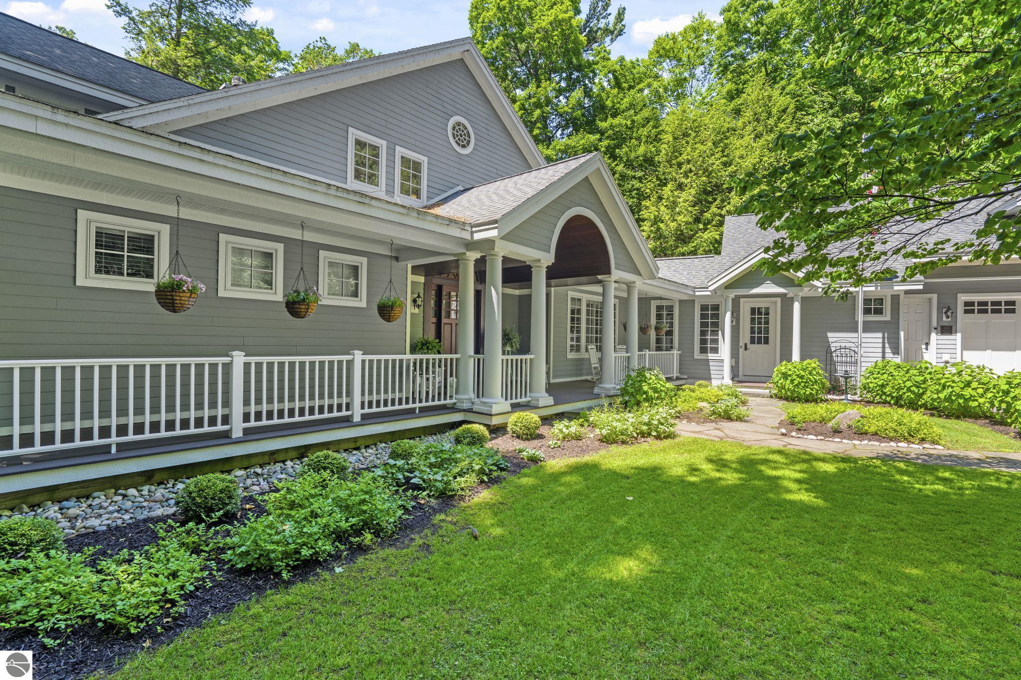 Leland, Michigan 49654, United States, 4 Bedrooms Bedrooms, ,4 BathroomsBathrooms,Residential,Active,160037