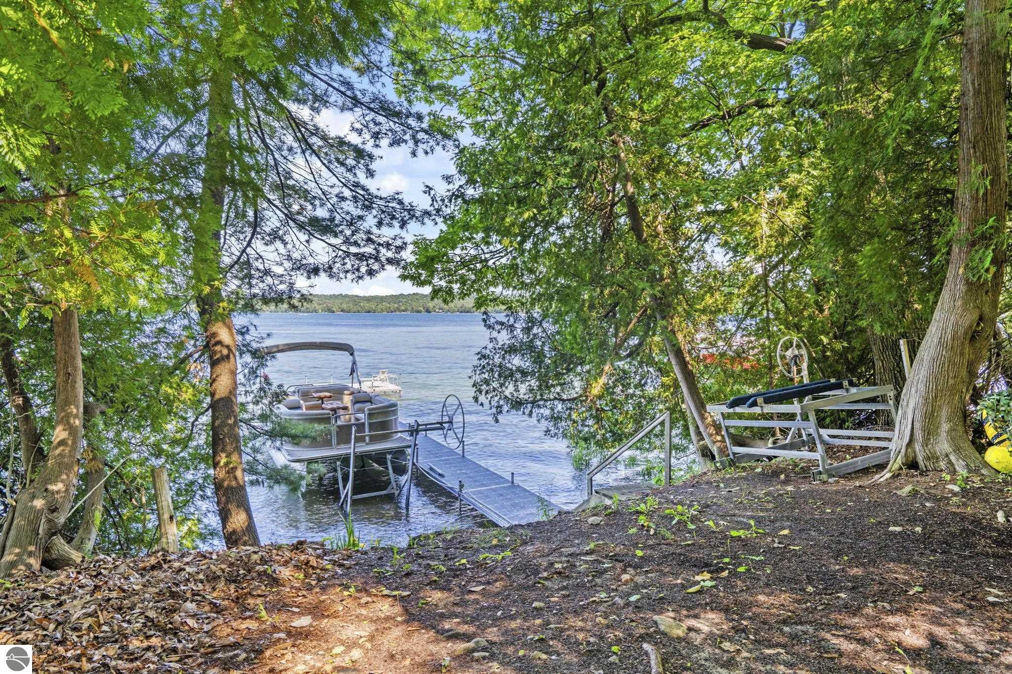 Leland, Michigan 49654, United States, 4 Bedrooms Bedrooms, ,4 BathroomsBathrooms,Residential,Active,160037