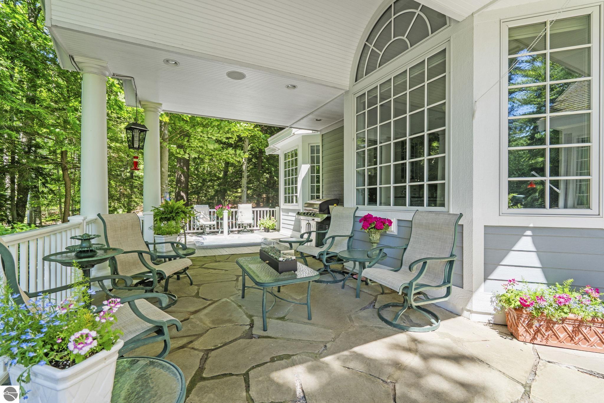 Leland, Michigan 49654, United States, 4 Bedrooms Bedrooms, ,4 BathroomsBathrooms,Residential,Active,160037