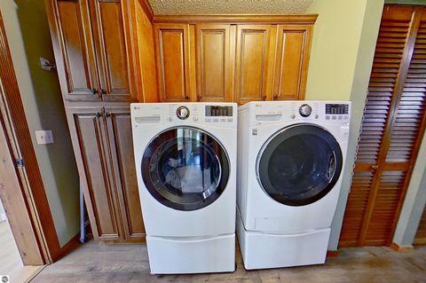 Tiny photo for 5806 W Weidman Road, Weidman, MI 48893 (MLS # 1943102)