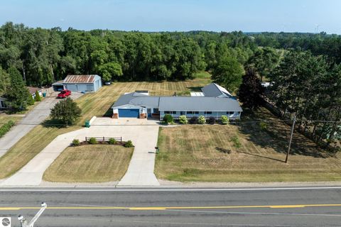 Tiny photo for 5806 W Weidman Road, Weidman, MI 48893 (MLS # 1943102)