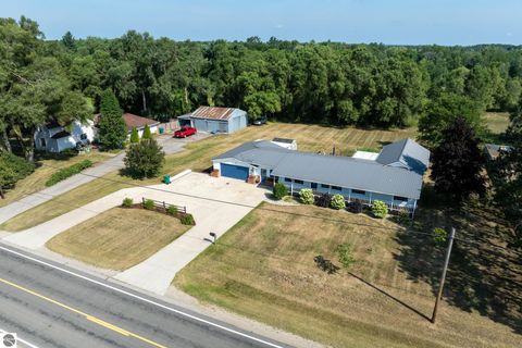 Tiny photo for 5806 W Weidman Road, Weidman, MI 48893 (MLS # 1943102)