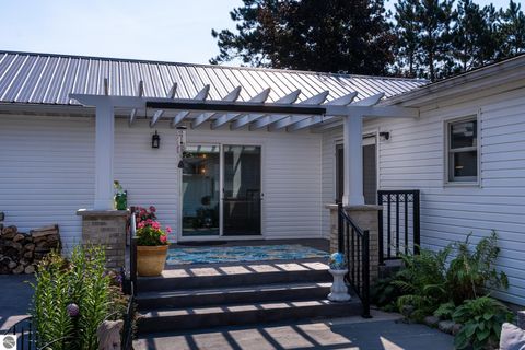 Tiny photo for 5806 W Weidman Road, Weidman, MI 48893 (MLS # 1943102)