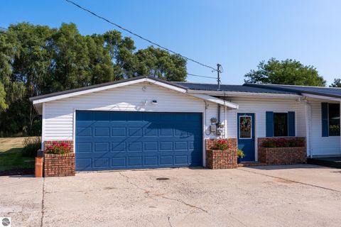 Tiny photo for 5806 W Weidman Road, Weidman, MI 48893 (MLS # 1943102)