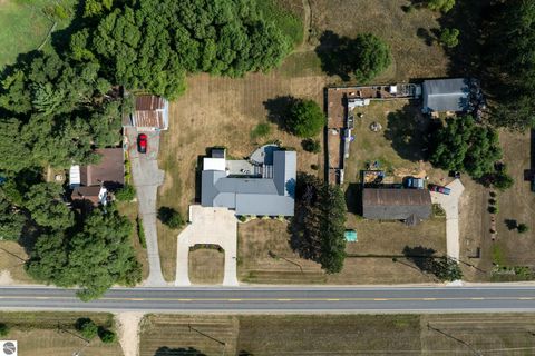 Tiny photo for 5806 W Weidman Road, Weidman, MI 48893 (MLS # 1943102)