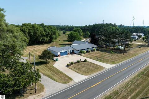 Tiny photo for 5806 W Weidman Road, Weidman, MI 48893 (MLS # 1943102)