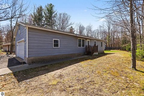 Tiny photo for 304 Christina Lane, Traverse City, MI 49696 (MLS # 1944055)