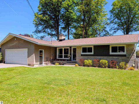 Tiny photo for 704 Green Acres St, Bellaire, MI 49615 (MLS # 1945733)