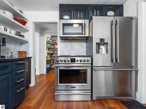 Tiny photo for 821 Webster Street, Traverse City, MI 49686 (MLS # 1945721)