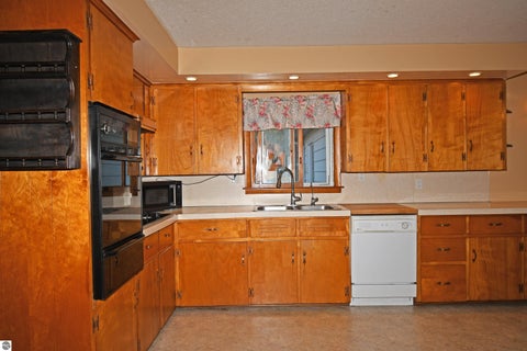 Tiny photo for 2230 US-23 N, East Tawas, MI 48730 (MLS # 1951923)
