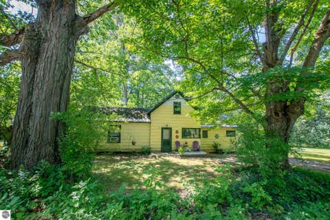 Photo of 1304 S Richter Road, Suttons Bay, MI 49682 (MLS # 1949287)