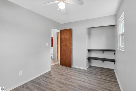 Tiny photo for 604 S Rockingham Avenue, Alma, MI 48801 (MLS # 1943596)