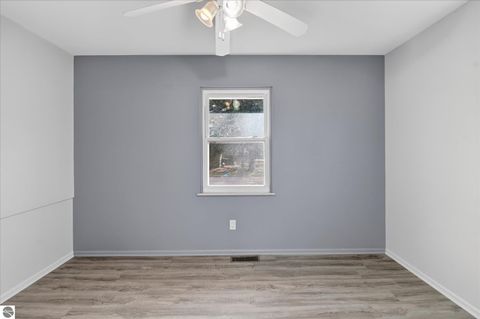 Tiny photo for 604 S Rockingham Avenue, Alma, MI 48801 (MLS # 1943596)