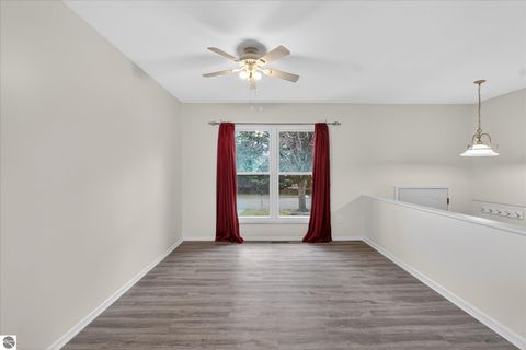 Tiny photo for 604 S Rockingham Avenue, Alma, MI 48801 (MLS # 1943596)