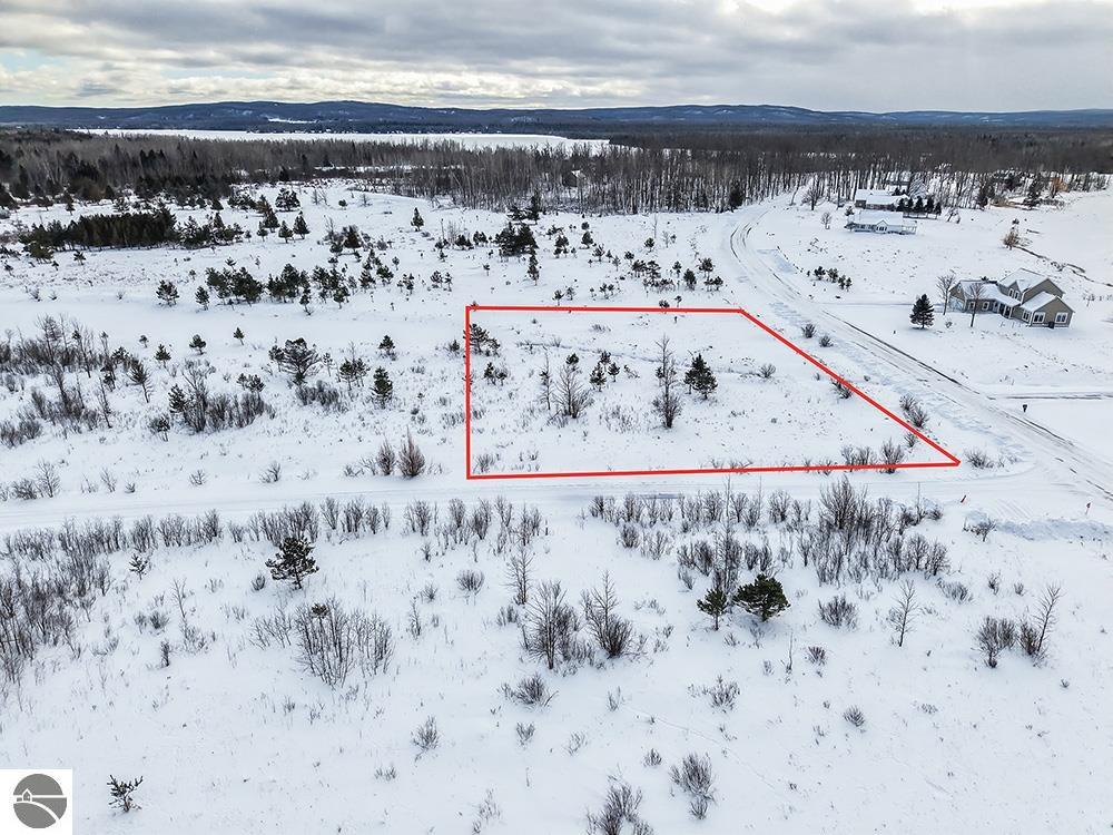 Photo 1 of 8 — 6412 Lora Bette Drive, Alanson, MI 49706