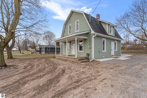 Photo of 222 S Pine, McBain, MI 49657 (MLS # 1943590)