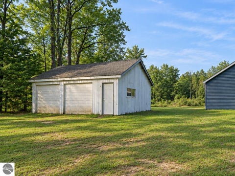 Tiny photo for 575 W Birch Road, Roscommon, MI 48653 (MLS # 1950530)