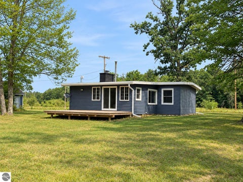 Tiny photo for 575 W Birch Road, Roscommon, MI 48653 (MLS # 1950530)