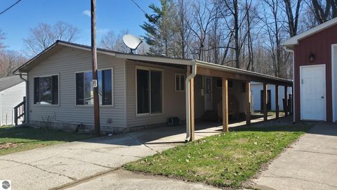 Photo of 14408 Hicks Lake Drive, Evart, MI 49631 (MLS # 1943776)