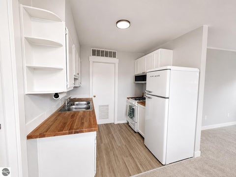 Tiny photo for 885 Parsons Road, Traverse City, MI 49686 (MLS # 1951245)