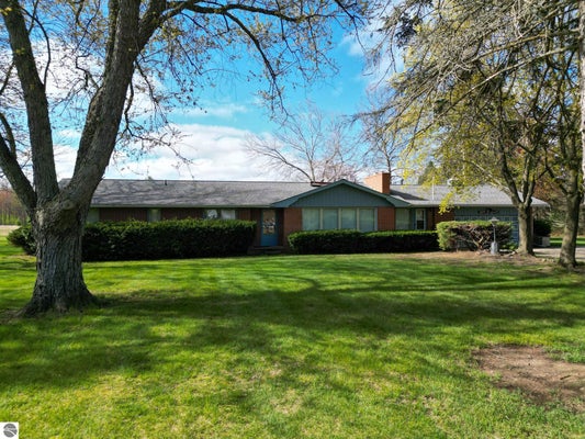 8670 E PICKARD RD, MT PLEASANT, MI 48858 - Image 042ed1ee3f7fc4c64e85f3431231a045/400995051