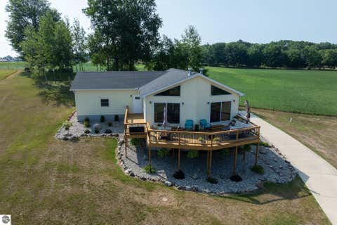 Tiny photo for 1201 S Clubhouse Drive, Lake Isabella, MI 48893 (MLS # 1948888)