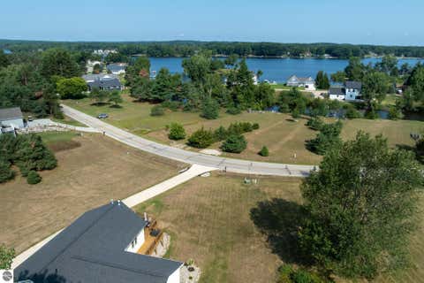 Tiny photo for 1201 S Clubhouse Drive, Lake Isabella, MI 48893 (MLS # 1948888)