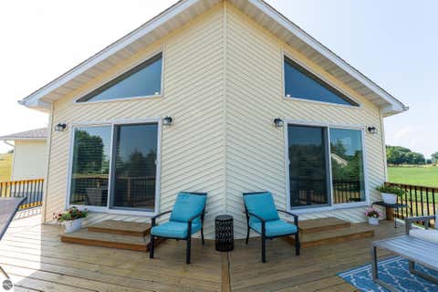 Tiny photo for 1201 S Clubhouse Drive, Lake Isabella, MI 48893 (MLS # 1948888)