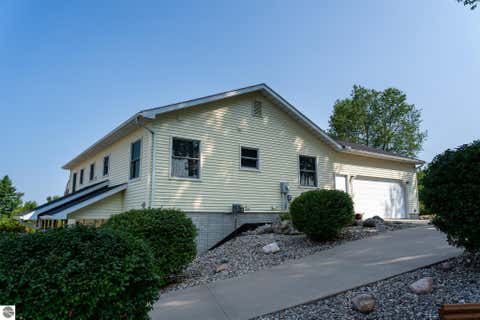 Tiny photo for 1201 S Clubhouse Drive, Lake Isabella, MI 48893 (MLS # 1948888)