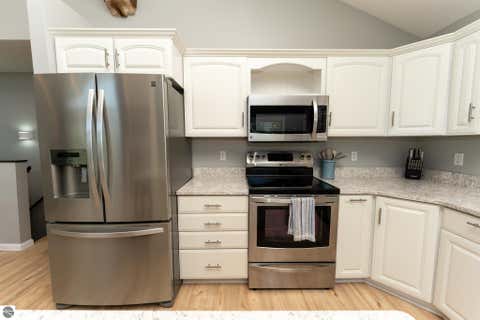 Tiny photo for 1201 S Clubhouse Drive, Lake Isabella, MI 48893 (MLS # 1948888)