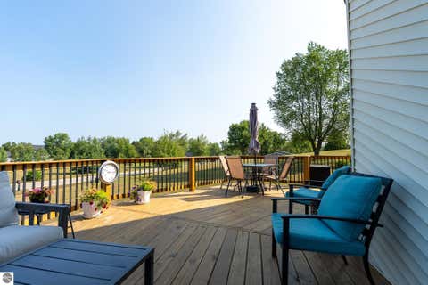 Tiny photo for 1201 S Clubhouse Drive, Lake Isabella, MI 48893 (MLS # 1948888)