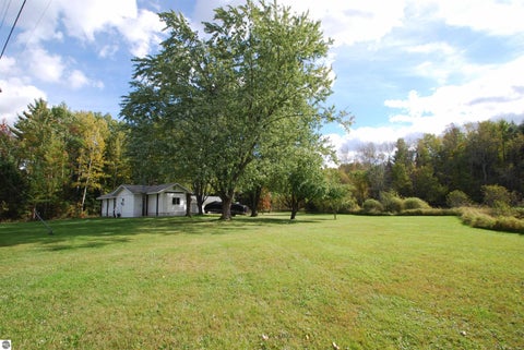 Tiny photo for 3276 E Sage Lake Road, Lupton, MI 48635 (MLS # 1951488)