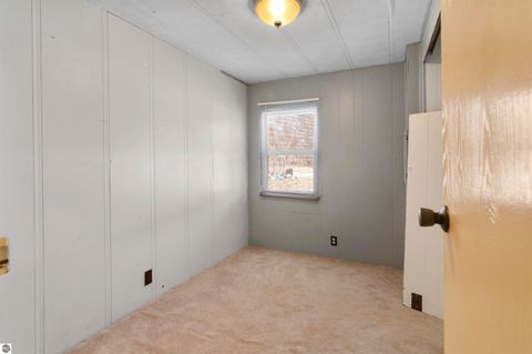 Tiny photo for 302 Fern Avenue, Cadillac, MI 49601 (MLS # 1942600)