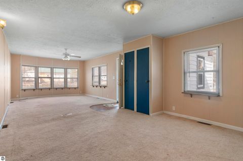 Tiny photo for 302 Fern Avenue, Cadillac, MI 49601 (MLS # 1942600)