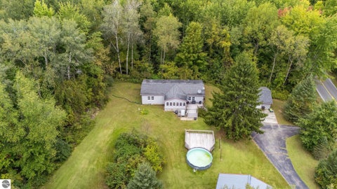 Tiny photo for 4812 SE County Line Road, Shepherd, MI 48883 (MLS # 1950997)