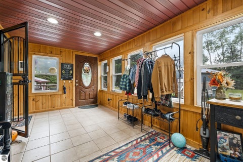 Tiny photo for 4812 SE County Line Road, Shepherd, MI 48883 (MLS # 1950997)
