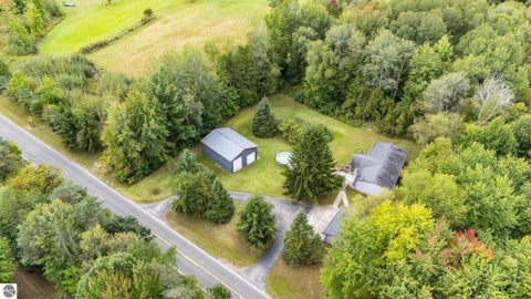 Tiny photo for 4812 SE County Line Road, Shepherd, MI 48883 (MLS # 1950997)