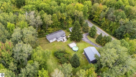 Tiny photo for 4812 SE County Line Road, Shepherd, MI 48883 (MLS # 1950997)