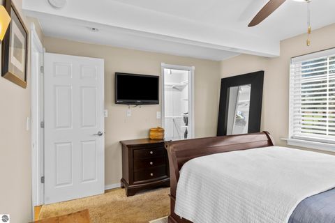 Tiny photo for 1014 Grant Street, Traverse City, MI 49686 (MLS # 1944334)