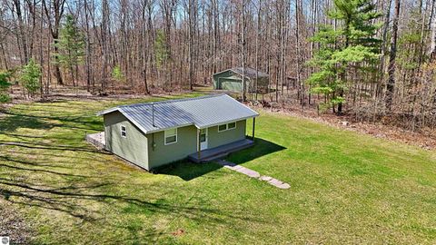 Photo of 11385 Stockwell, Marion, MI 49665 (MLS # 1944288)