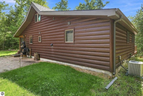 Tiny photo for 9909 W Lotan Road, Lake City, MI 49651 (MLS # 1950041)