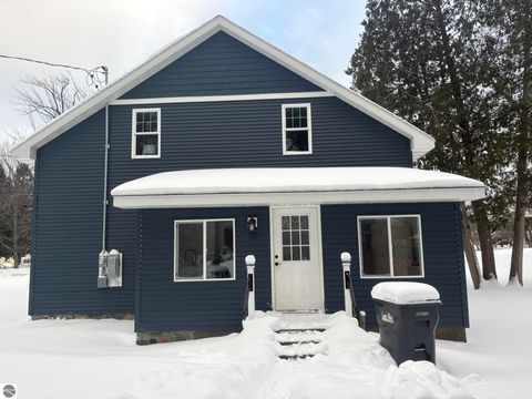 Tiny photo for 302 W Dresden Street, Kalkaska, MI 49646 (MLS # 1941418)