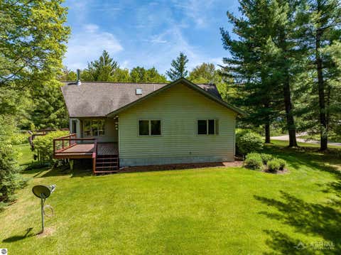 Tiny photo for 2022 N Clear Lake Road, West Branch, MI 48661 (MLS # 1946170)