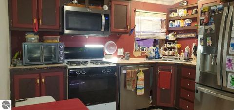 Tiny photo for 203 Fairview Blvd, Farwell, MI 48622 (MLS # 1943104)